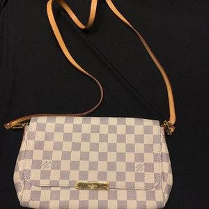 Louis Vuitton Favorite MM